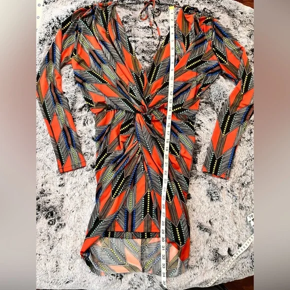 T-Bags Los Angeles Long Sleeve Knot Dress Bodycon Mini Size Small EUC Revolve - Picture 13 of 16